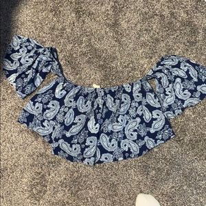 Women’s Patterned Cropped Blouse